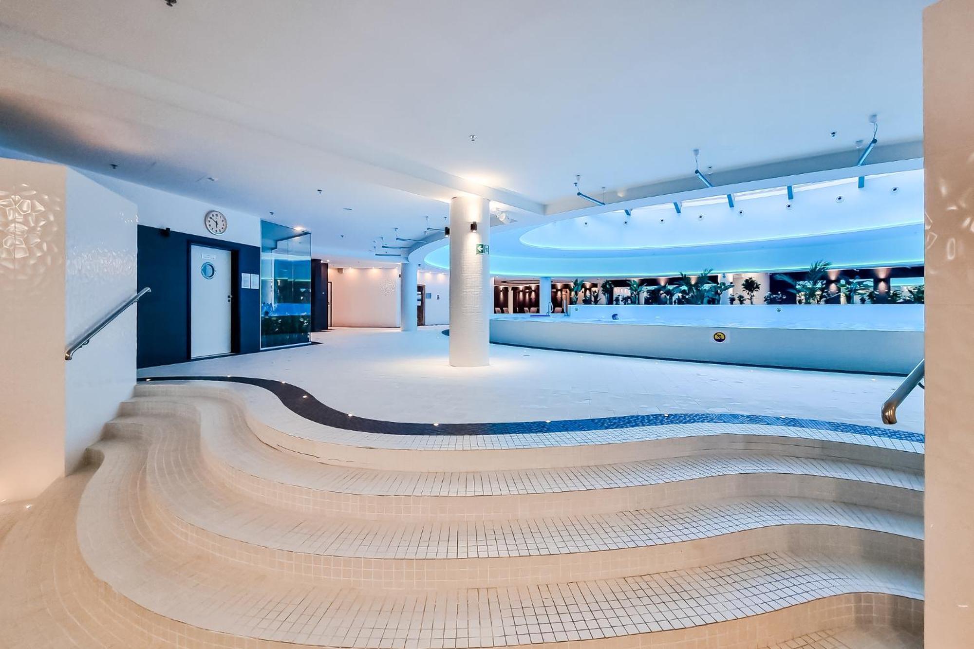 Hanza Tower Apartment No 628 - 6Th Floor, Balcony, Swimming Pool Szczecin Luaran gambar
